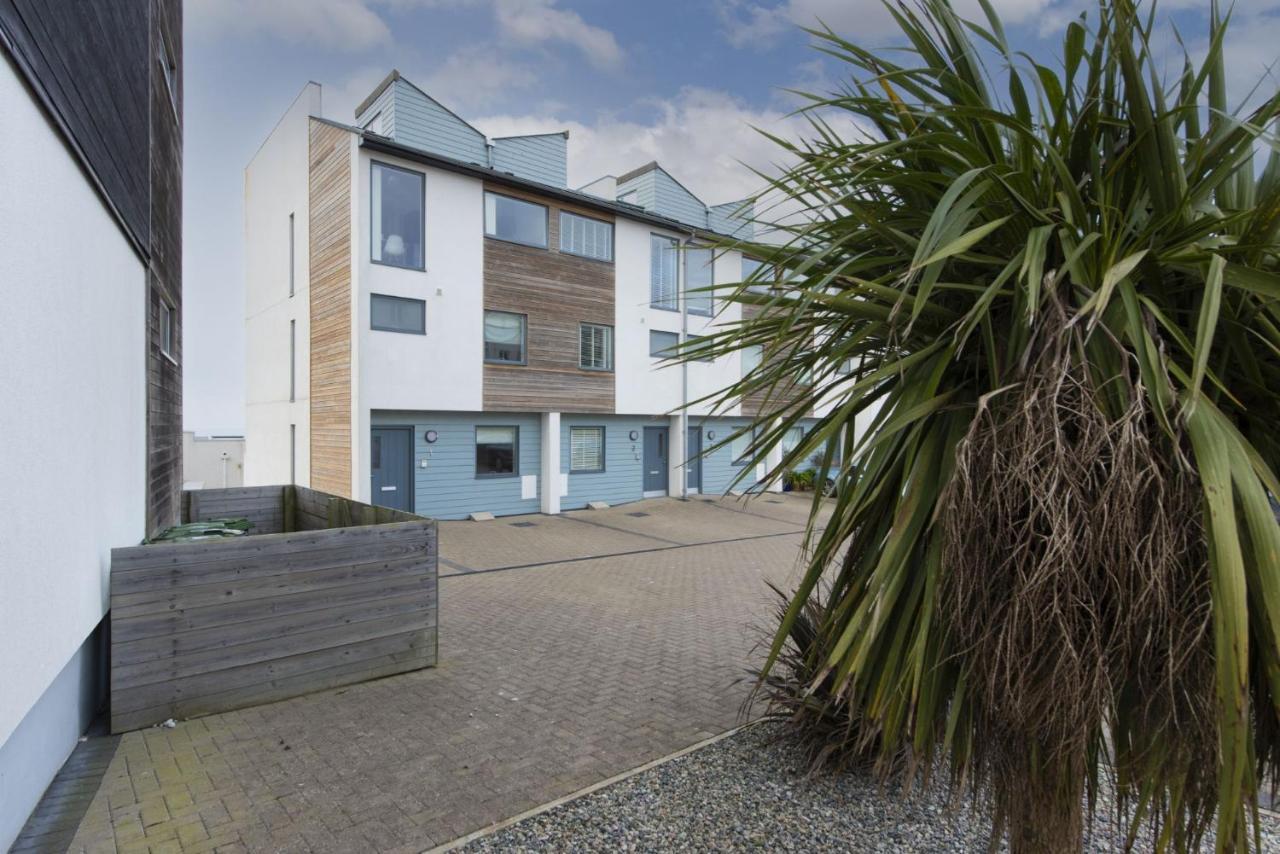 No.1 Quay Court Villa Newquay  Exterior photo